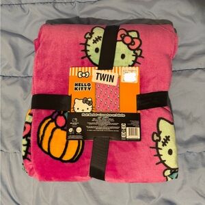 hello kitty halloween blanket